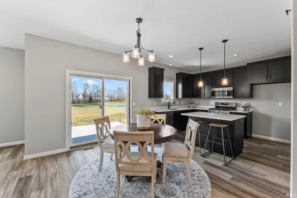 $379,900 | 805 Zenos Boulevard, Fort Wayne, IN 46818