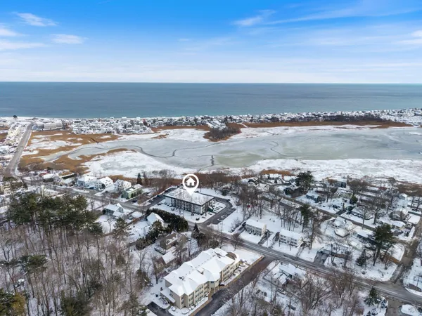 $350,000 | 467 High Street, Unit 10, Hampton, NH 03842