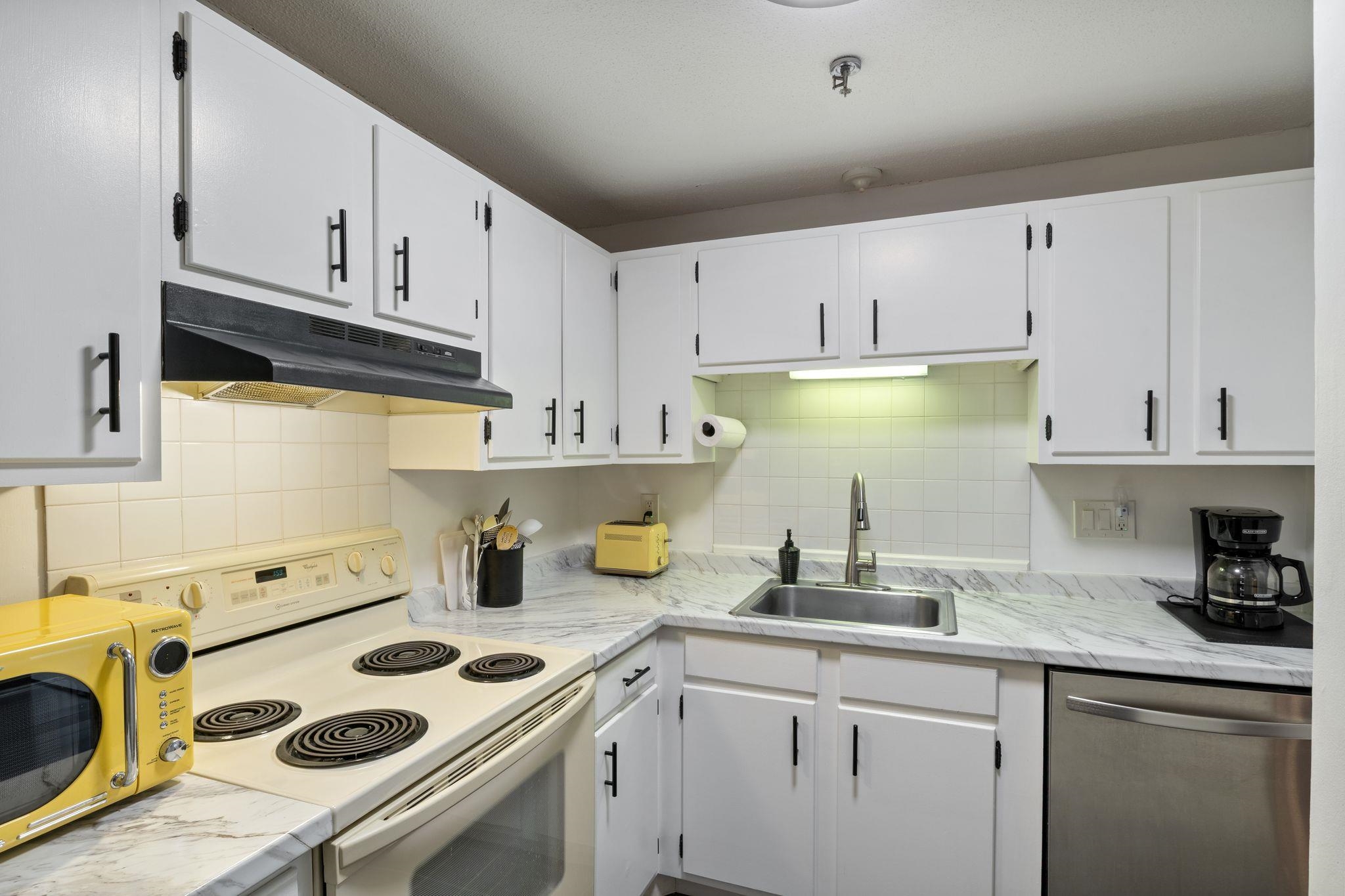 467 High Street, Unit 10 Hampton, NH 03842 - Photo 8 of 27