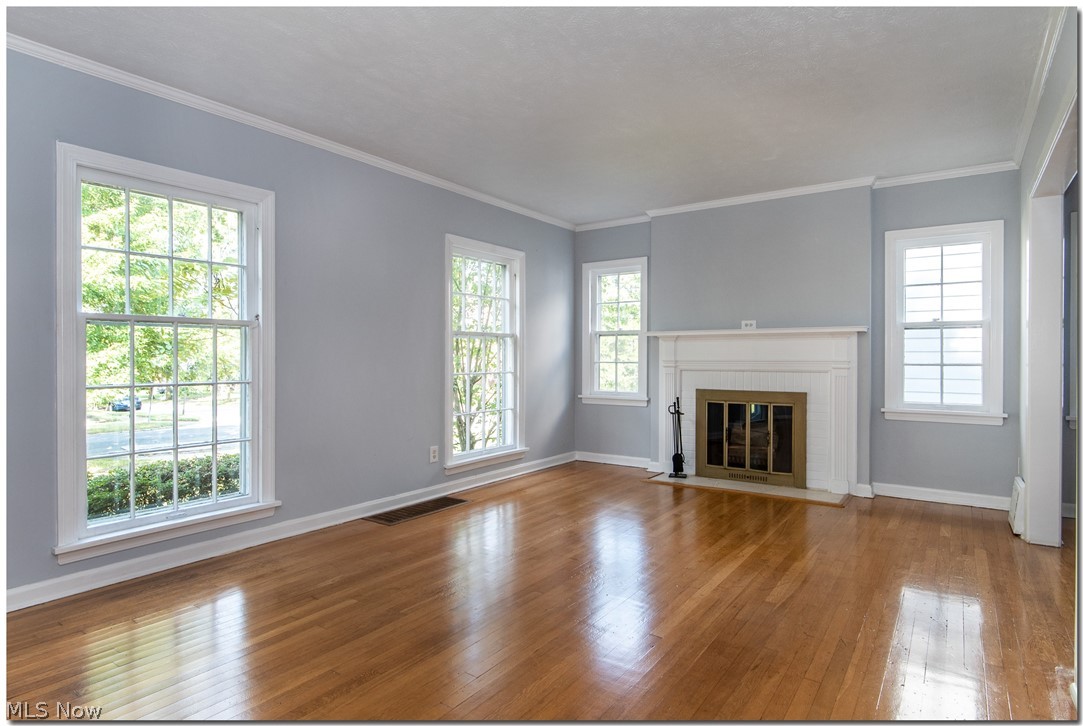 1211 Haselton Road Cleveland Heights, OH 44121 - Photo 6 of 31