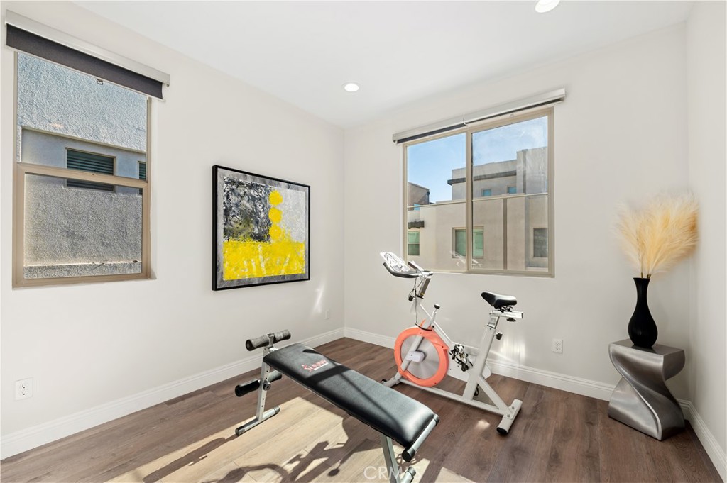 128 Spectacle Irvine, CA 92618 - Photo 8 of 31 a room with furniture and window