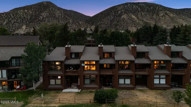 $1,300,000 | 760 West Beaver Creek Boulevard, Unit 202, Avon, CO 81620