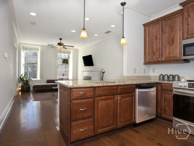 $490,000 | 5 Whitaker Street, Unit 202E, Savannah, GA 31401