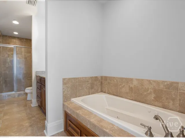 $490,000 | 5 Whitaker Street, Unit 202E, Savannah, GA 31401