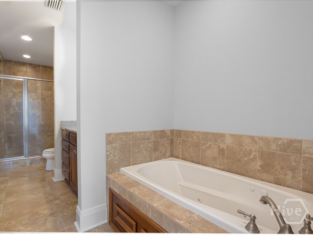 5 Whitaker Street, Unit 202E Savannah, GA 31401 - Photo 26 of 36