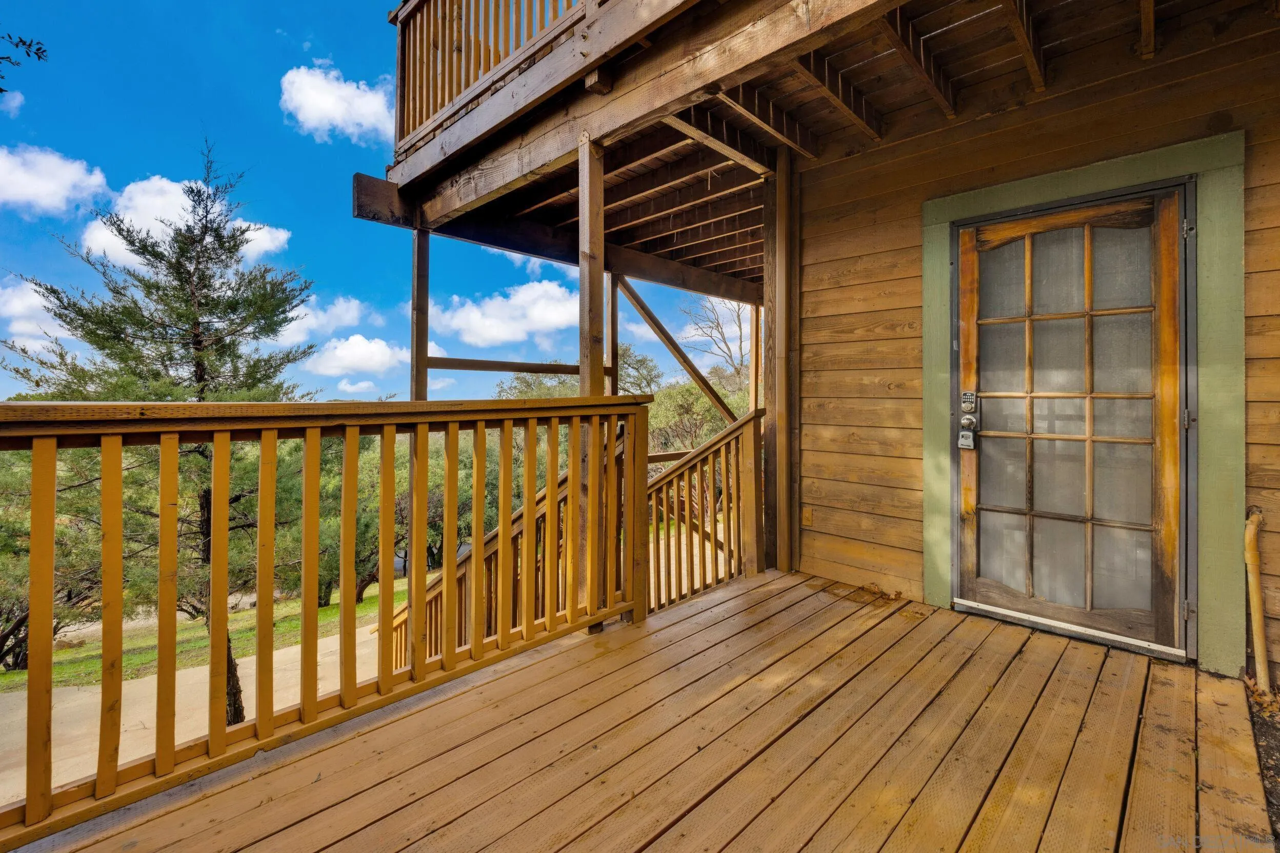 2657 Payson Drive Julian, CA 92036 - Photo 41 of 43 a view of wooden balcony