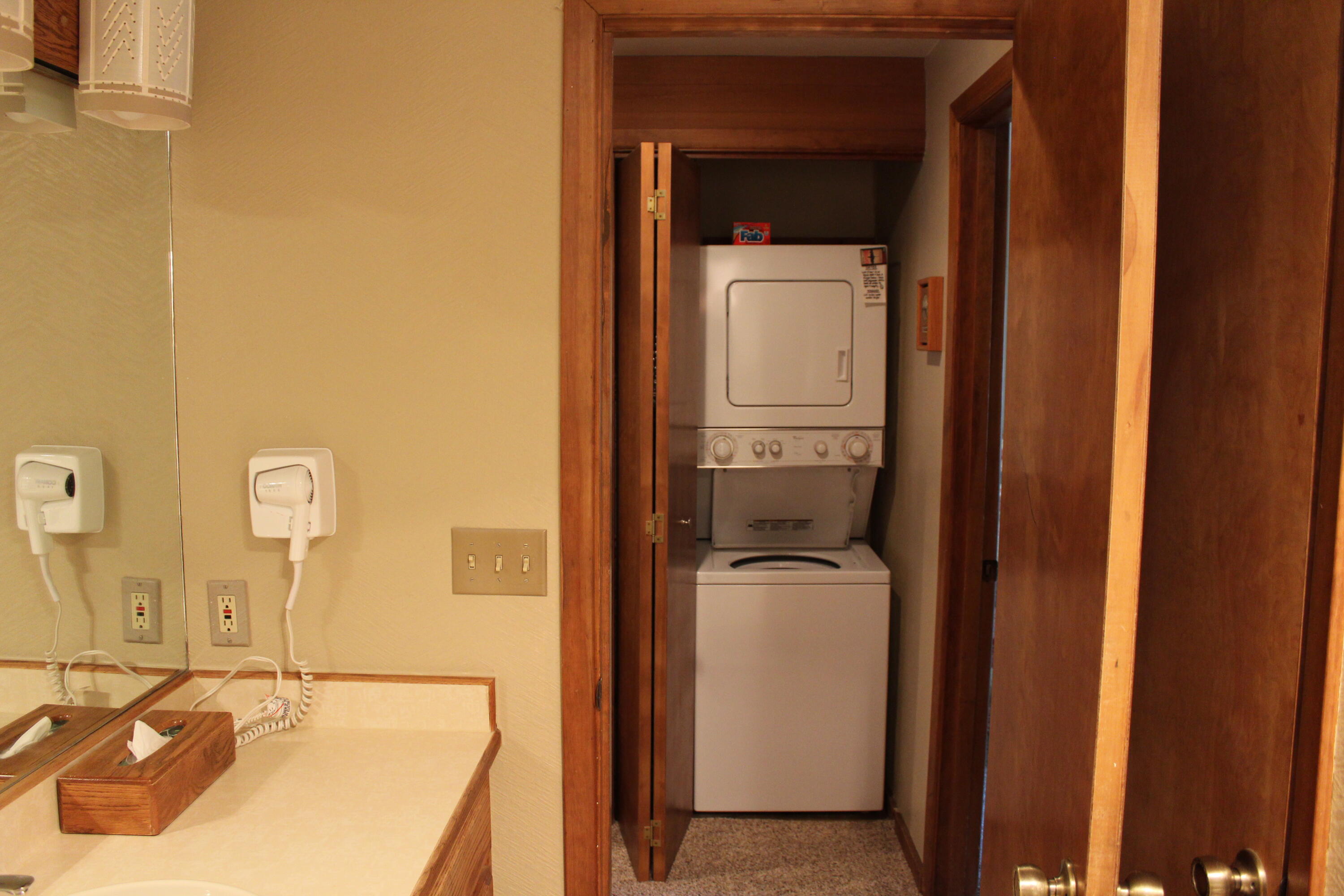 57301 Beaver Ridge Loop, Unit 10C1 Sunriver, OR 97707 - Photo 13 of 23 12-R10-WD