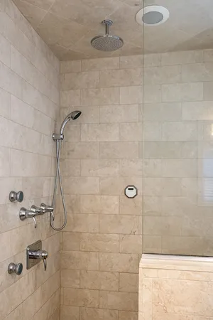 $3,800 | 1041 West Grace Street, Unit 2, Chicago, IL 60613