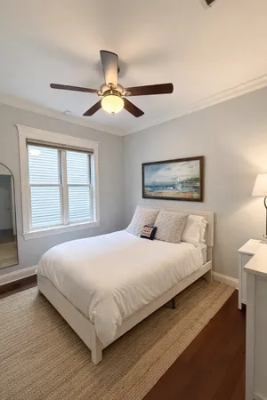 $3,800 | 1041 West Grace Street, Unit 2, Chicago, IL 60613