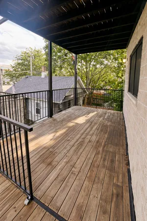 $3,800 | 1041 West Grace Street, Unit 2, Chicago, IL 60613