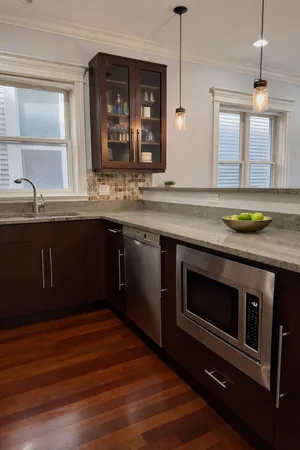 $3,800 | 1041 West Grace Street, Unit 2, Chicago, IL 60613