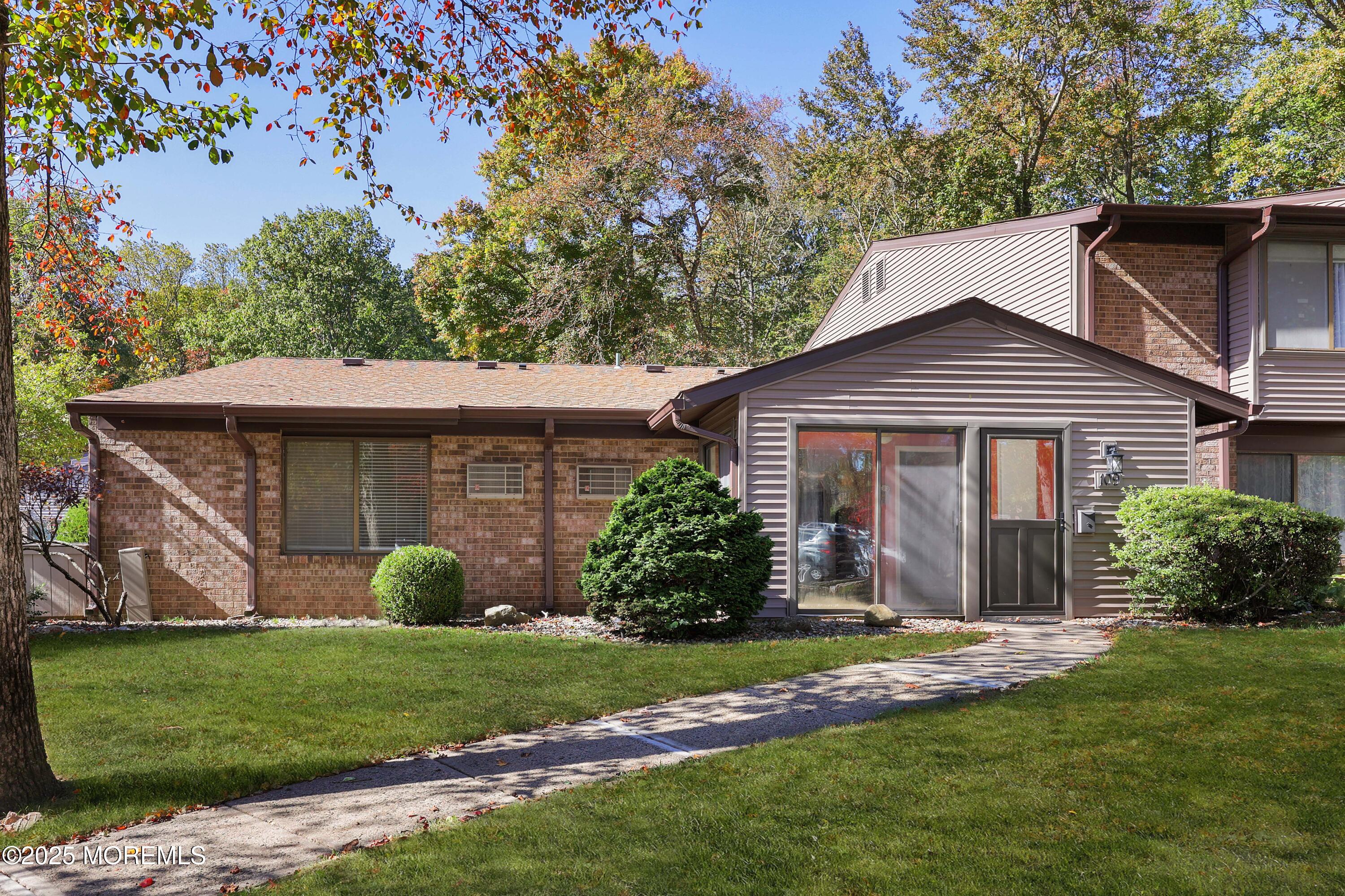 109 Lexington Court Red Bank, NJ 07701 - Photo 39 of 62 Welcome Home