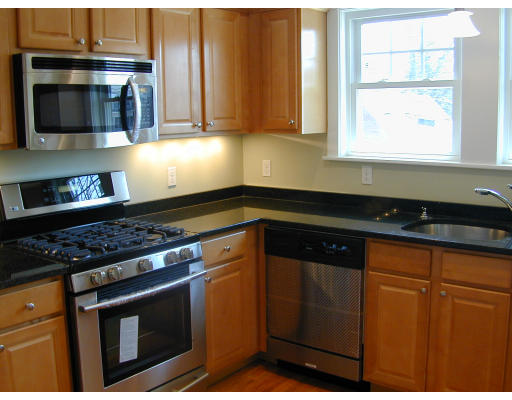 21 Knowles Road, Unit 2 Watertown, MA 02472 - Photo 3 of 12 Gallery Image 3