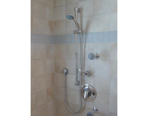 21 Knowles Road, Unit 2 Watertown, MA 02472 - Photo 7 of 12 Gallery Image 7