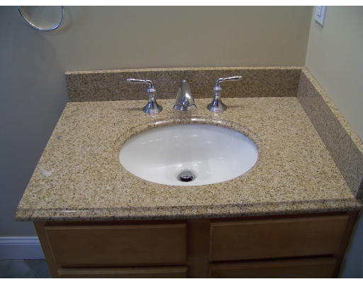 21 Knowles Road, Unit 2 Watertown, MA 02472 - Photo 9 of 12 Gallery Image 9