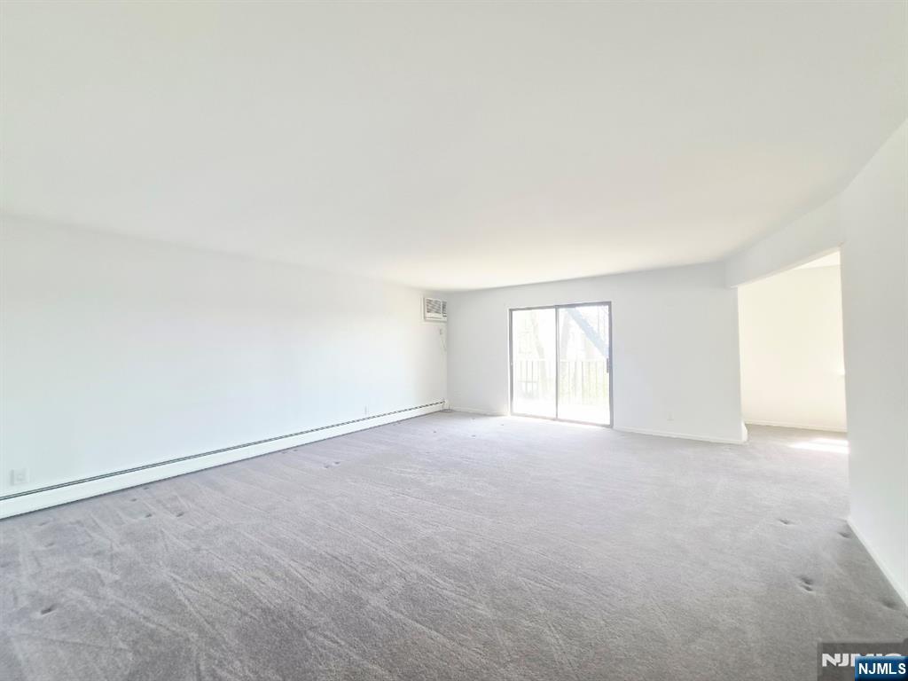 91 Myrtle Avenue, Unit 1 Edgewater, NJ 07020 - Photo 5 of 12