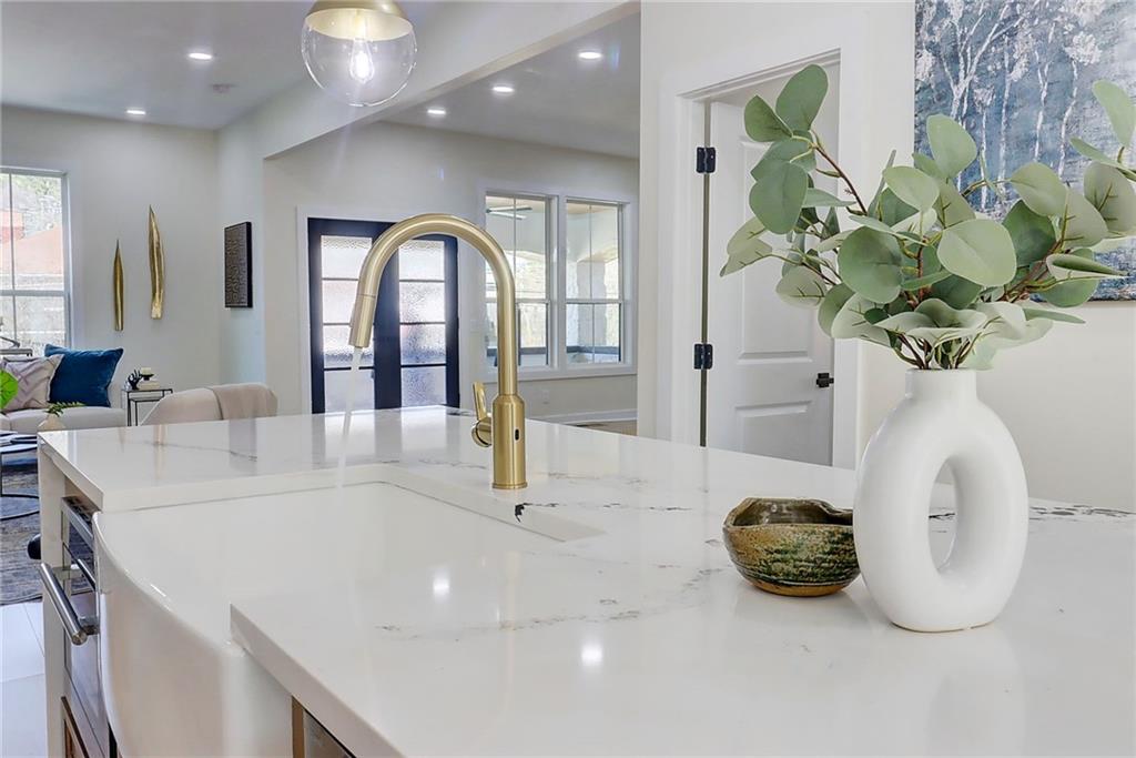 1456 South Gordon Street Southwest Atlanta, GA 30310 - Photo 10 of 51