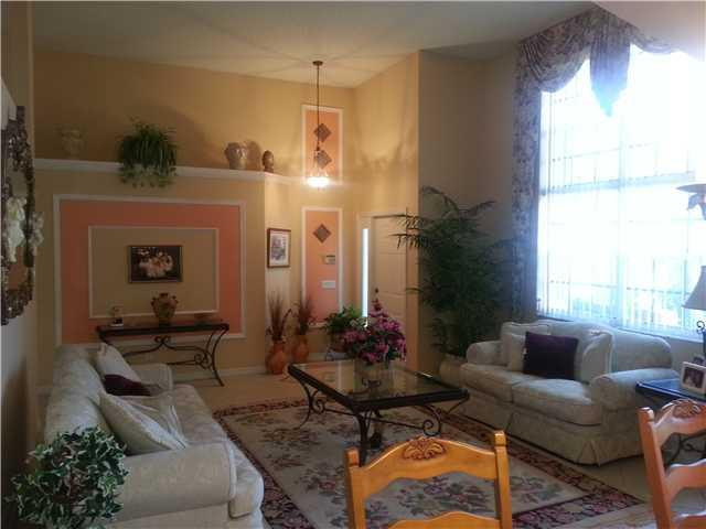 3261 Overlook Road Davie, FL 33328 - Photo 2 of 12 Living Room