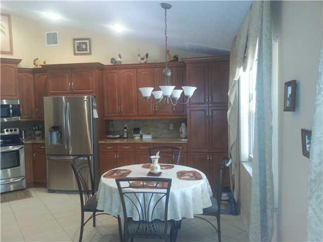 3261 Overlook Road Davie, FL 33328 - Photo 10 of 12 Kitchen