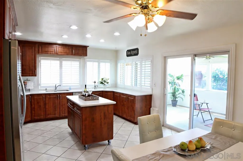 7679 Backer Road San Diego, CA 92126 - Photo 4 of 19 Gallery Image 4