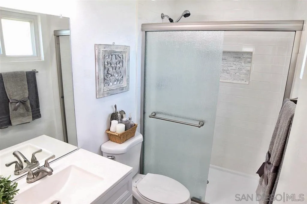 7679 Backer Road San Diego, CA 92126 - Photo 9 of 19 Gallery Image 9