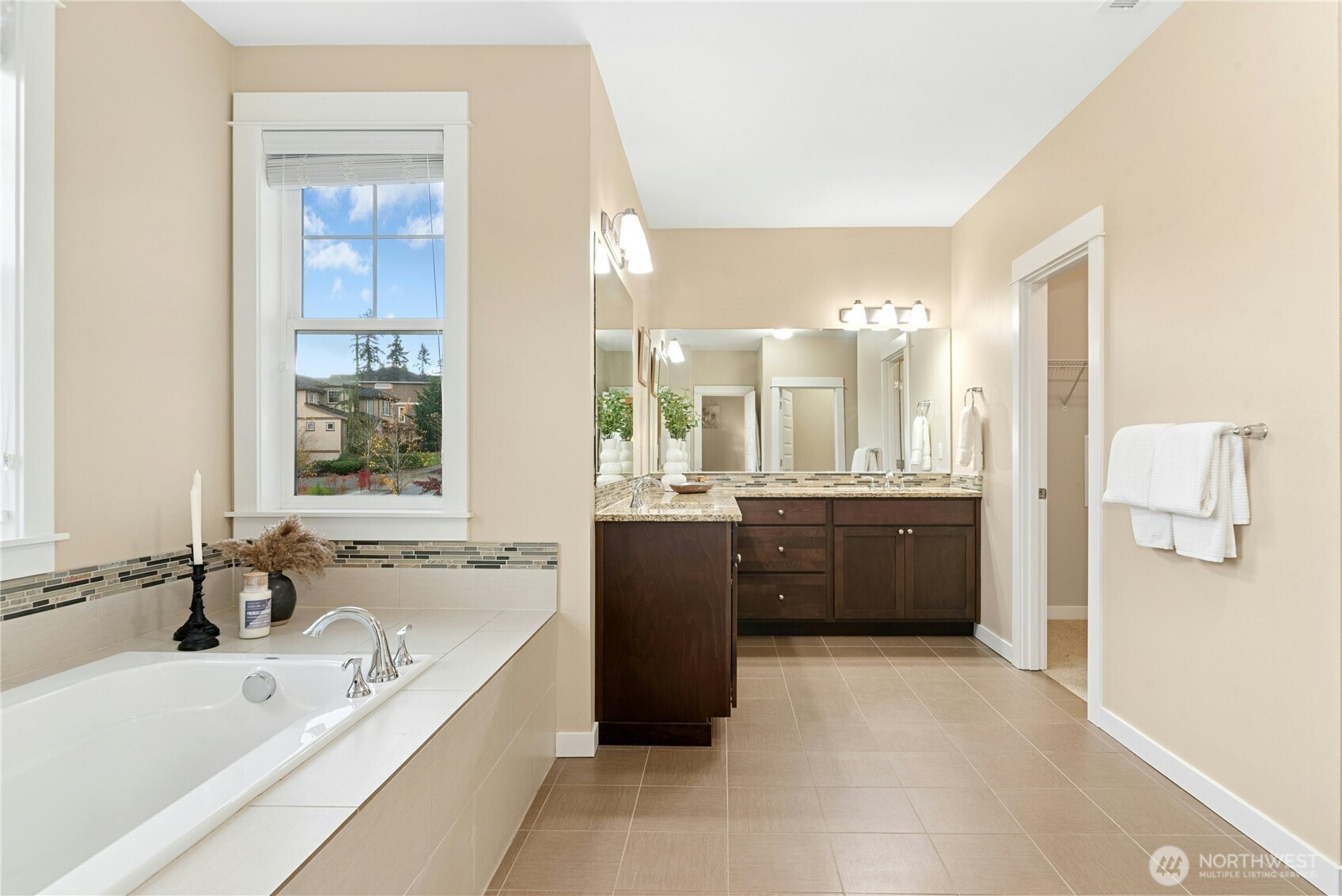 14713 98th Avenue Northeast Bothell, WA 98011 - Photo 19 of 40