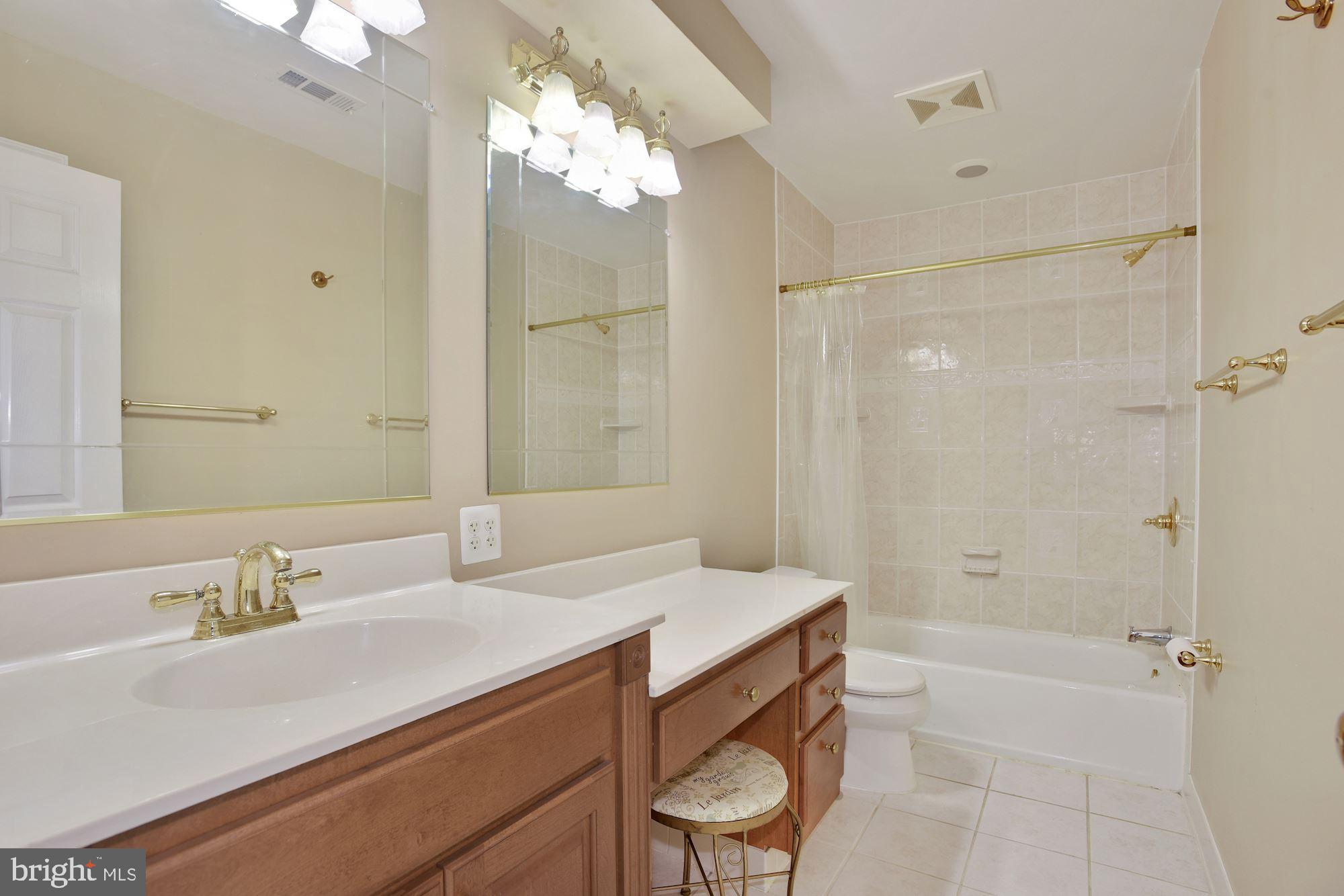 1448 Kingsvale Circle Herndon, VA 20170 - Photo 27 of 40