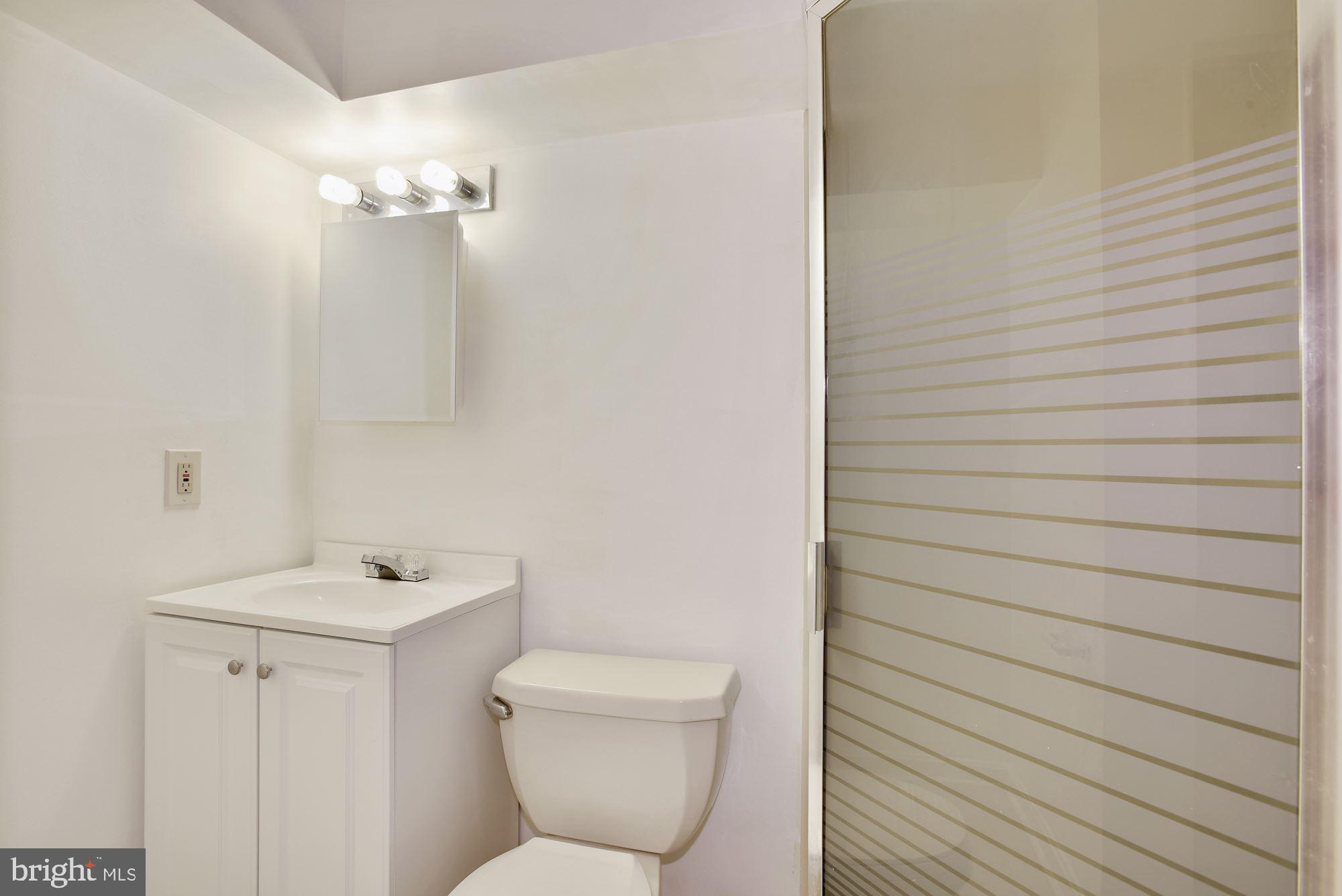 1448 Kingsvale Circle Herndon, VA 20170 - Photo 34 of 40