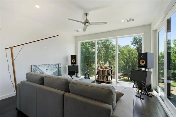 $1,055,000 | 5135 Vickery Boulevard, Unit A, Dallas, TX 75206