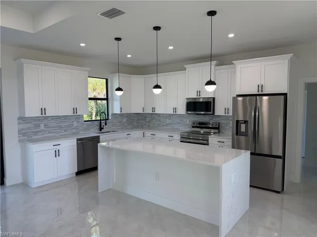 $359,900 | 817 Atherton Avenue, Lehigh Acres, FL 33971