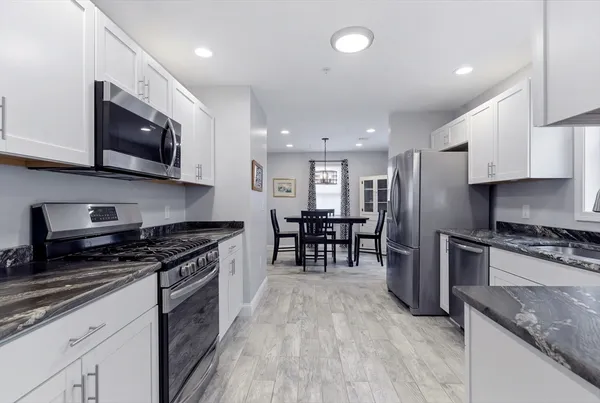 $299,000 | 10 North Court Street, Unit 3, Fall River, MA 02720