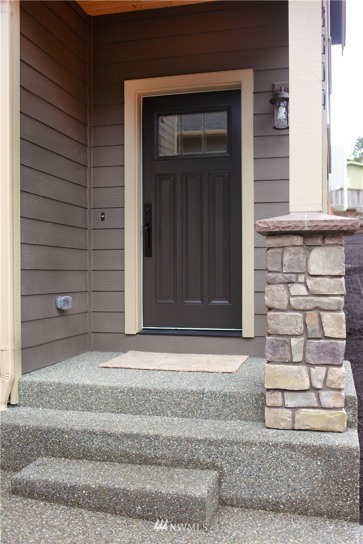 8809 234th Street Southwest Edmonds, WA 98026 - Photo 2 of 24 Gallery Image 2