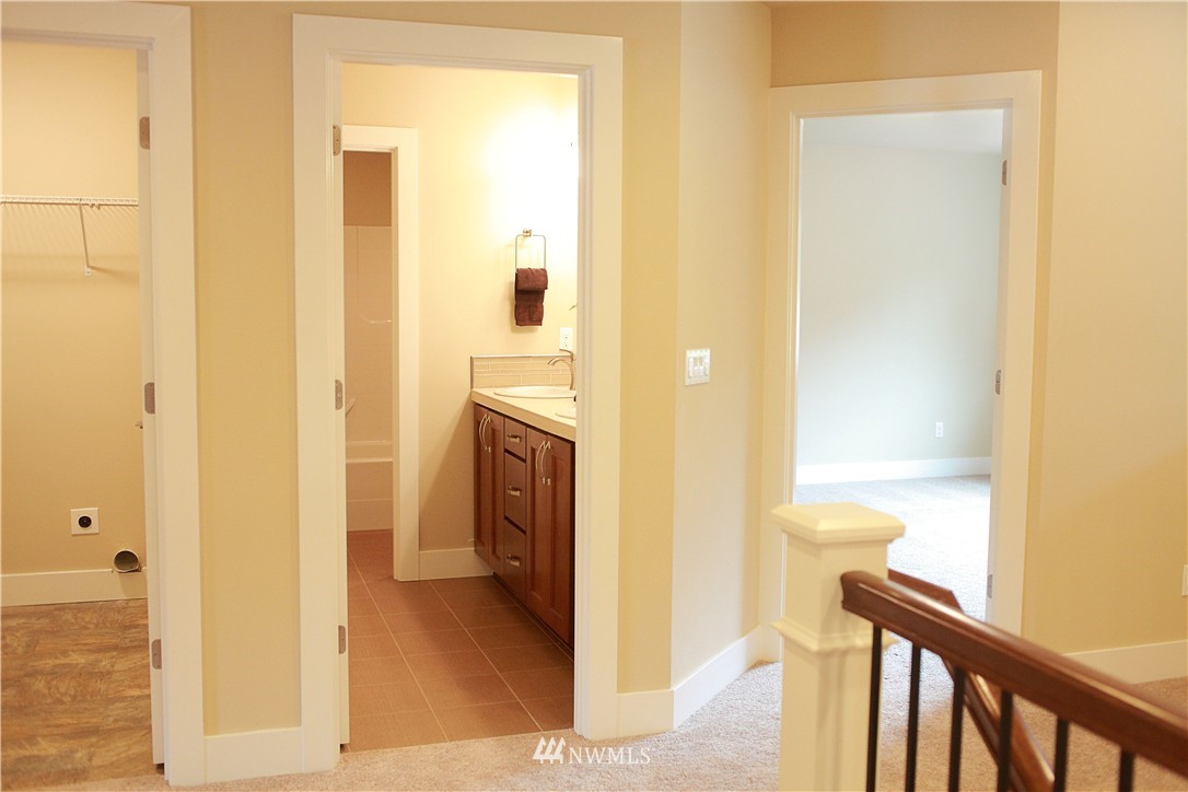 8809 234th Street Southwest Edmonds, WA 98026 - Photo 15 of 24 Gallery Image 15