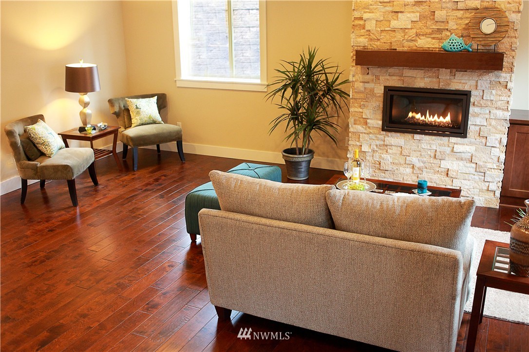 8809 234th Street Southwest Edmonds, WA 98026 - Photo 7 of 24 Gallery Image 7