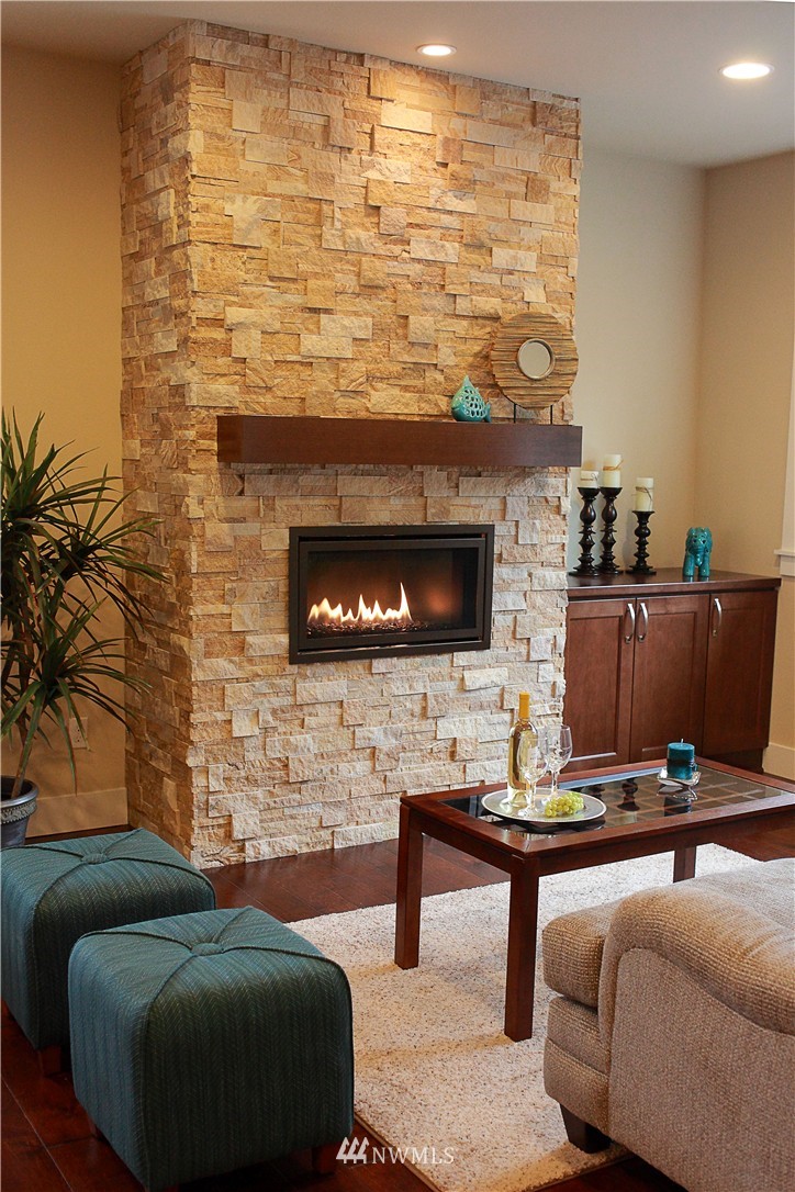 8809 234th Street Southwest Edmonds, WA 98026 - Photo 8 of 24 Gallery Image 8
