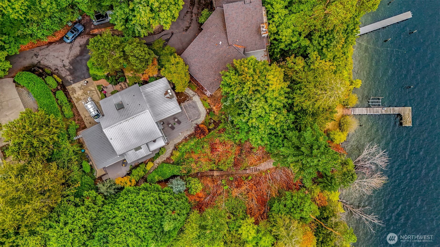 8449 West Mercer Way Mercer Island, WA 98040 - Photo 37 of 40 an aerial view of a house with a yard