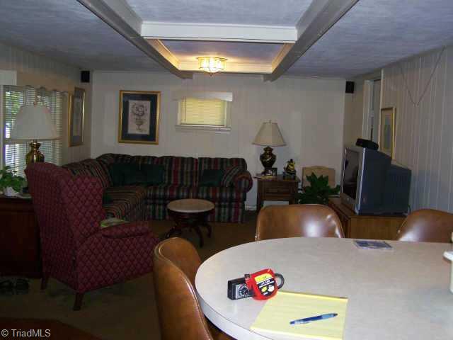 397 Betty Craven Road Denton, NC 27239 - Photo 3 of 8 Other. view of inside.