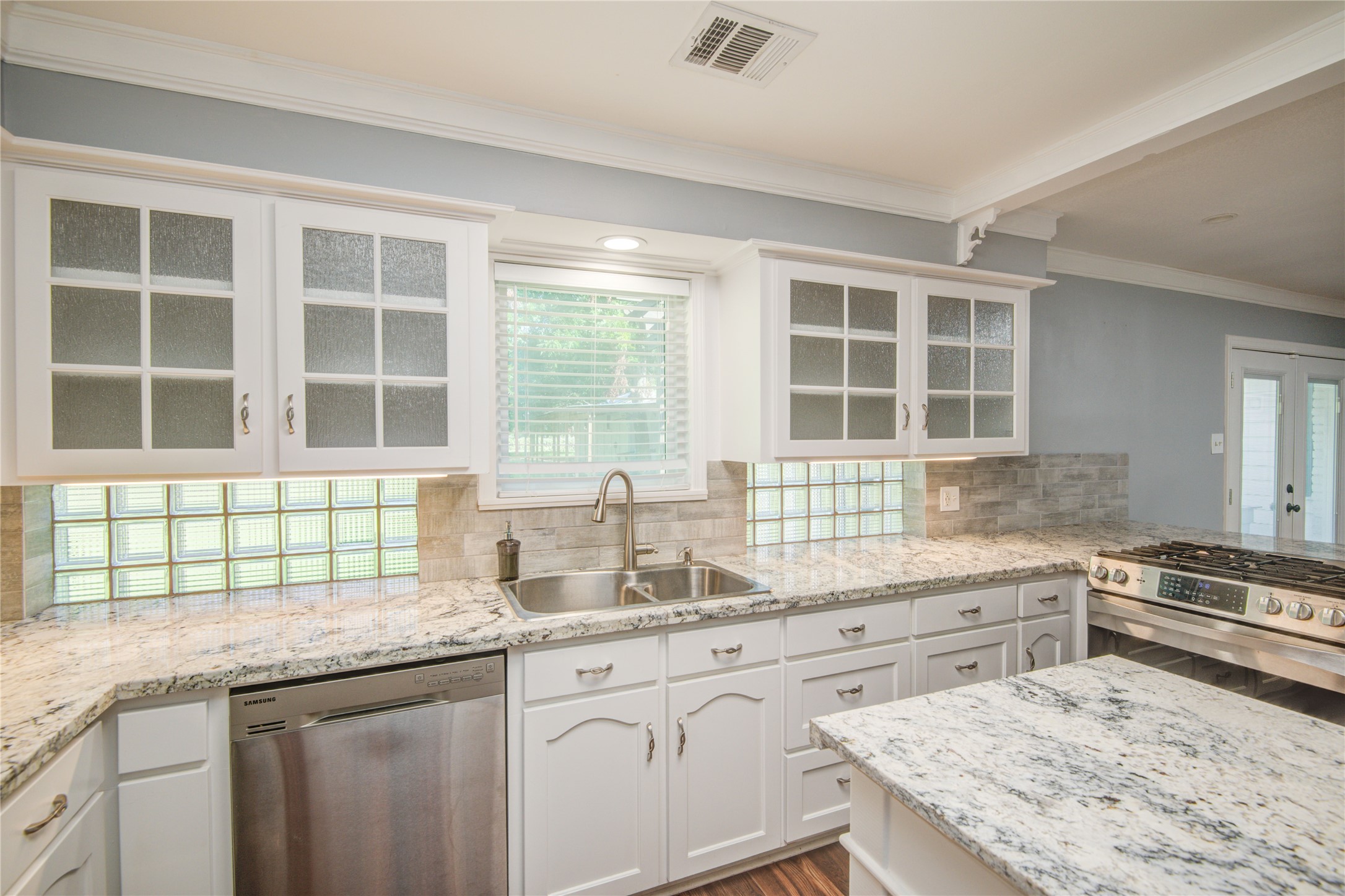 25203 Lakeview Road Katy, TX 77494 - Photo 27 of 47