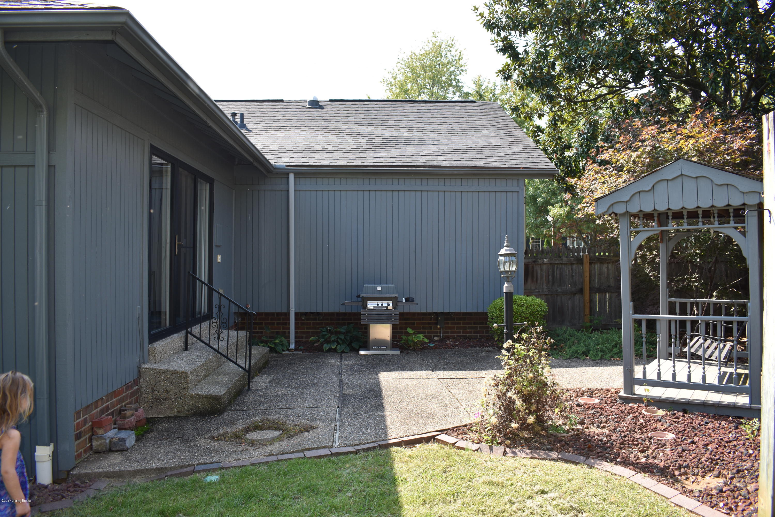 10101 Afton Road Louisville, KY 40223 - Photo 29 of 34 DSC_0140