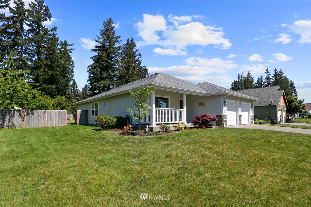 407 Raintree Loop Court Southeast Rainier, WA 98576 - Photo 2 of 38 Gallery Image 2