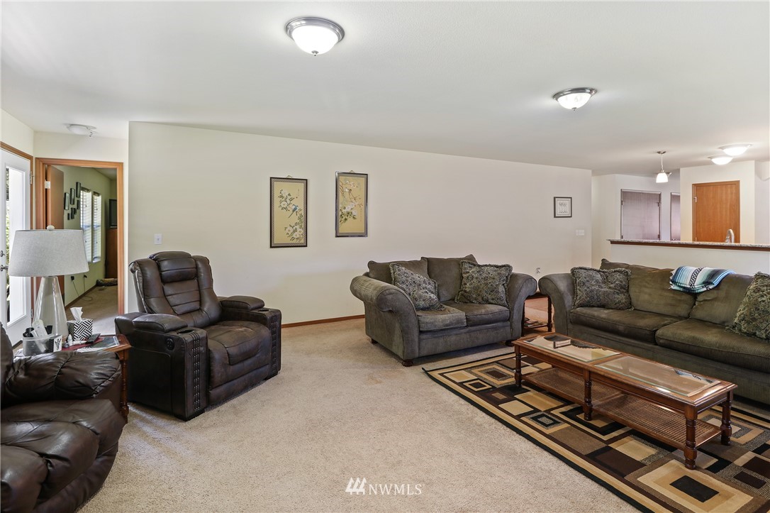 407 Raintree Loop Court Southeast Rainier, WA 98576 - Photo 13 of 38 Gallery Image 13