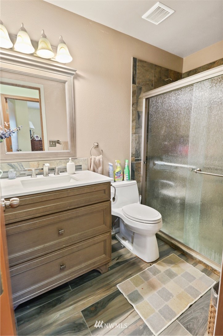 407 Raintree Loop Court Southeast Rainier, WA 98576 - Photo 14 of 38 Gallery Image 14