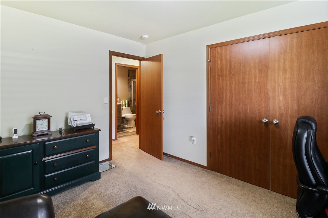 407 Raintree Loop Court Southeast Rainier, WA 98576 - Photo 15 of 38 Gallery Image 15