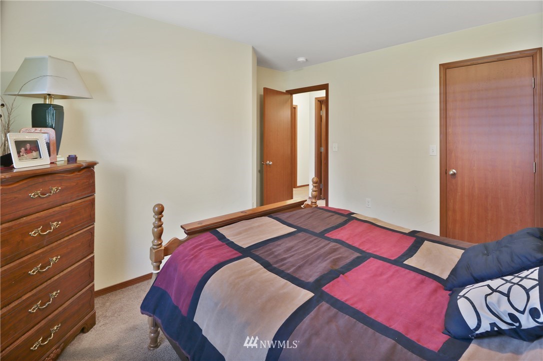 407 Raintree Loop Court Southeast Rainier, WA 98576 - Photo 18 of 38 Gallery Image 18