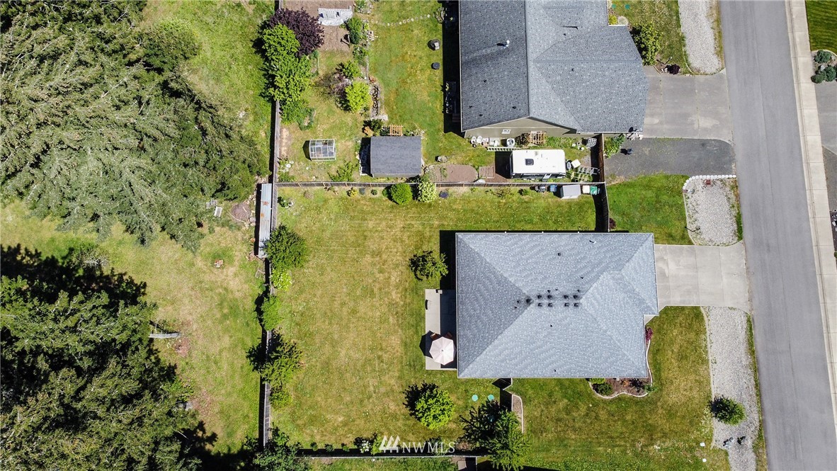 407 Raintree Loop Court Southeast Rainier, WA 98576 - Photo 36 of 38 Gallery Image 36