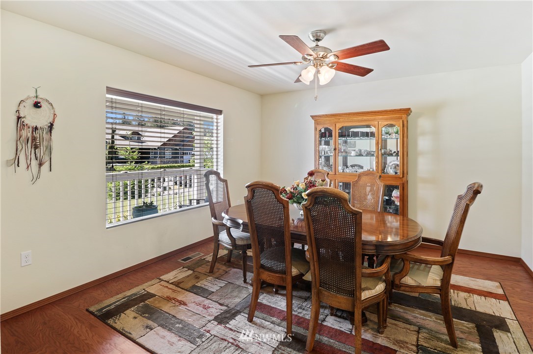 407 Raintree Loop Court Southeast Rainier, WA 98576 - Photo 7 of 38 Gallery Image 7