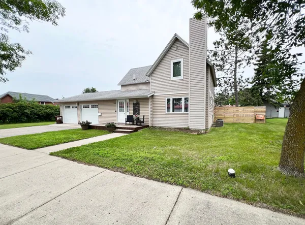 $244,000 | 534 East Main Street, Perham, MN 56573