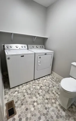 $249,900 | 534 East Main Street, Perham, MN 56573