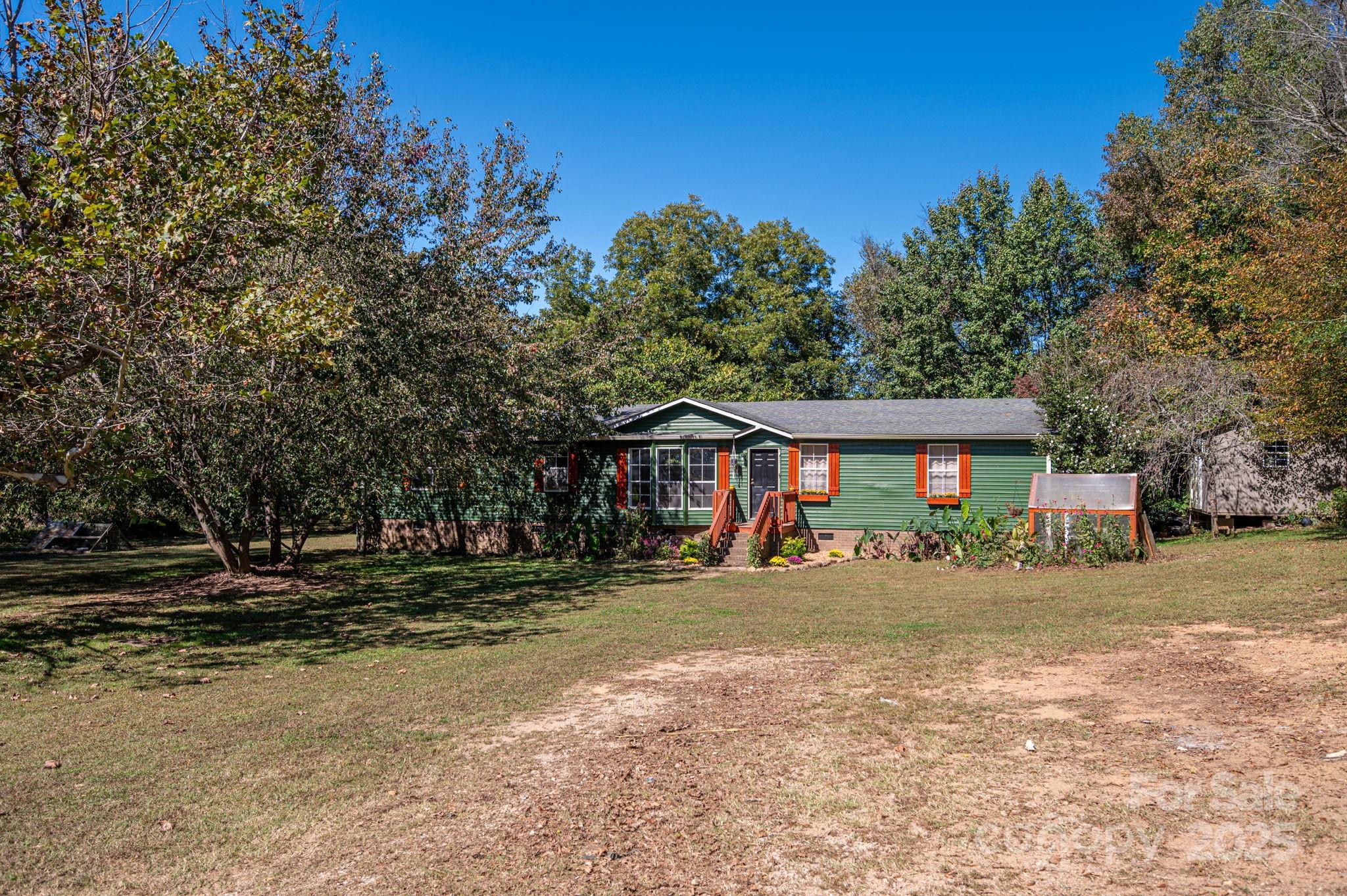3597 Ray Danner Road Maiden, NC 28650 - Photo 2 of 31