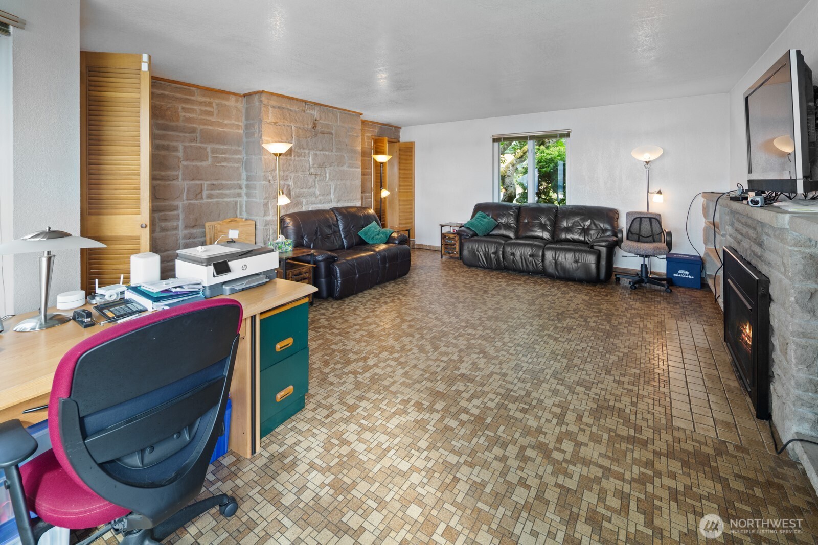 10445 Marine View Drive Southwest Seattle, WA 98146 - Photo 11 of 40